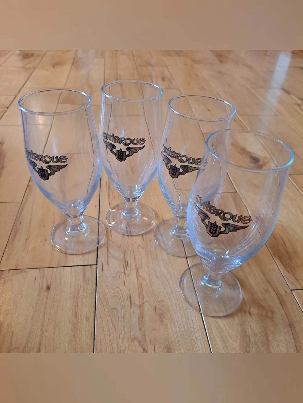 UNIBROUE BELGIUM ALE STEM TULIP GLASSES Set of 4 EXCELLENT!